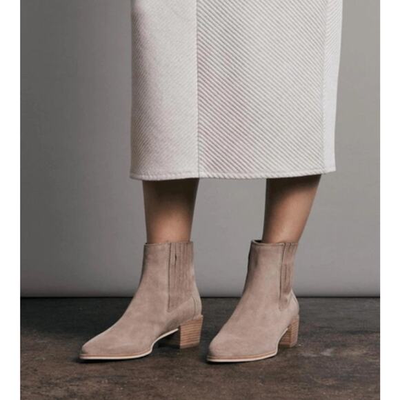 rag & bone Shoes - RAG & BONE Rover ankle suede Bootie in Macadamia tan size 39.5